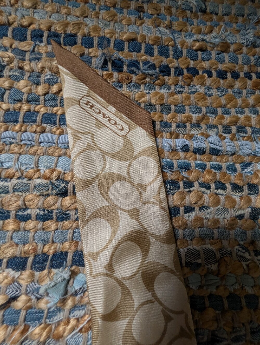 Coach Trench Coat L Cream Signature Lining Classic Quiet Luxury *Flaws* Scarf - Picture 16 of 16